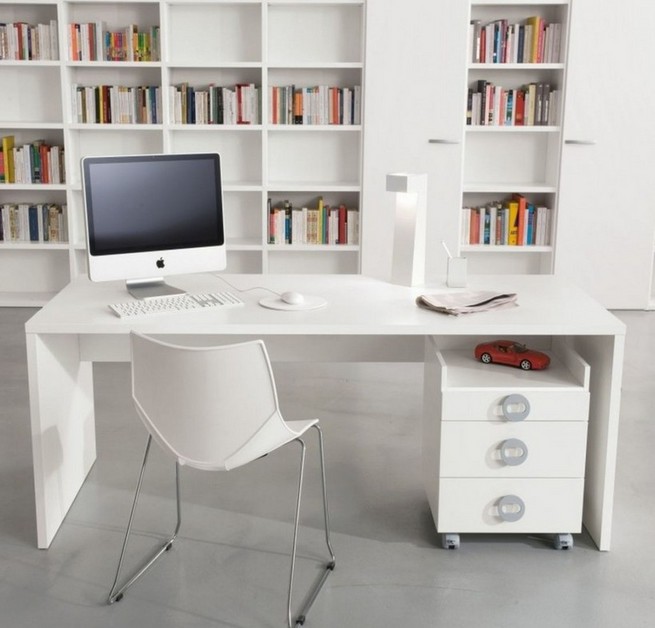 White computer desk for the home office