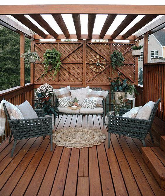 Types of deck spindles