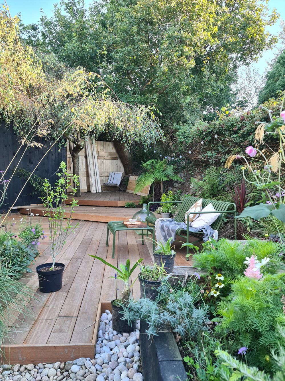 Garden Decking Ideas and How
to Maintain Them