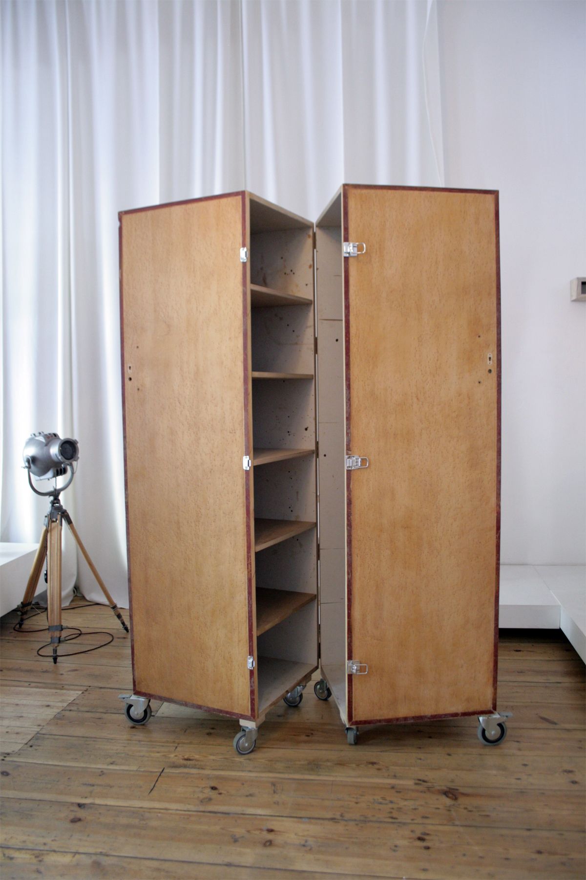 Portable wardrobe in your home