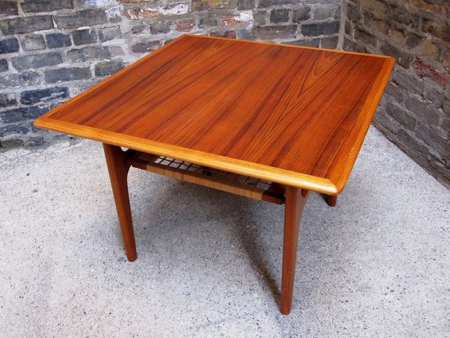 Side table made of teak