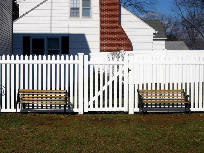 Vinyl fence quality