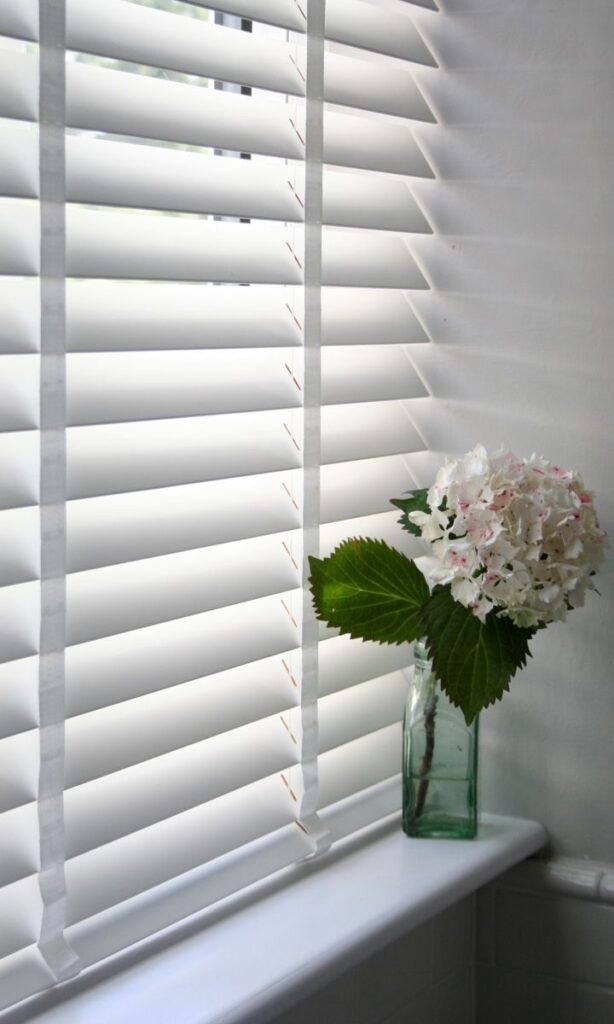 White-wooden-blinds.jpg