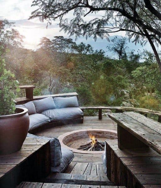 Wood Decks to Relax in Style