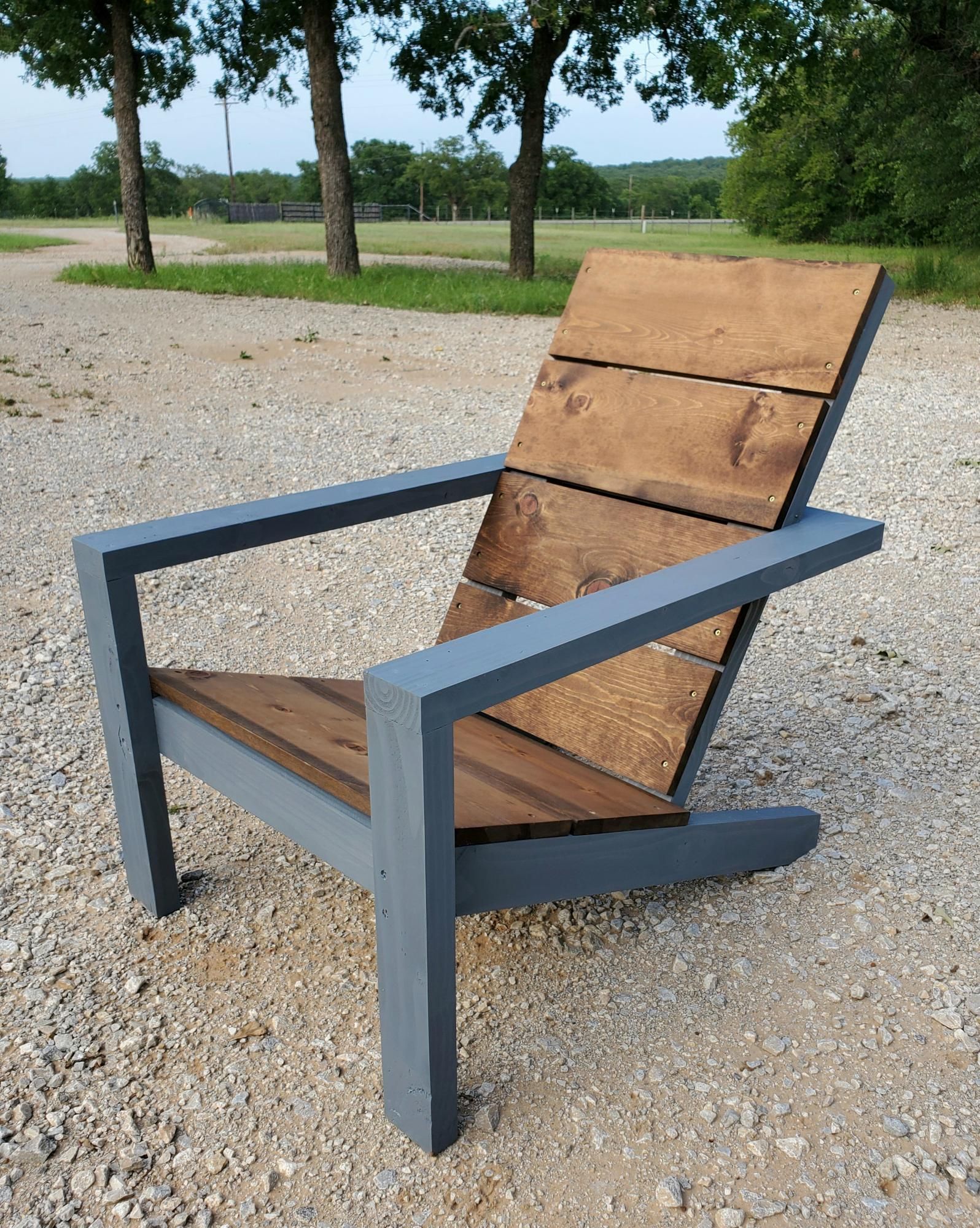 Adirondack Chair – A Comfy
Piece of Furniture for Your Garden