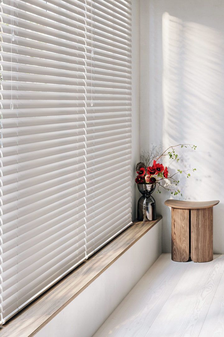 The best pace to make purchase
of aluminum blinds