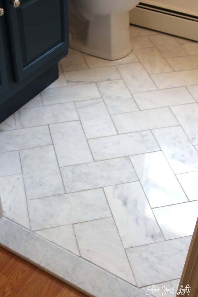 The main advantages of bathroom floor tile