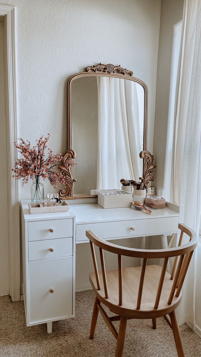 The role of bedroom vanity