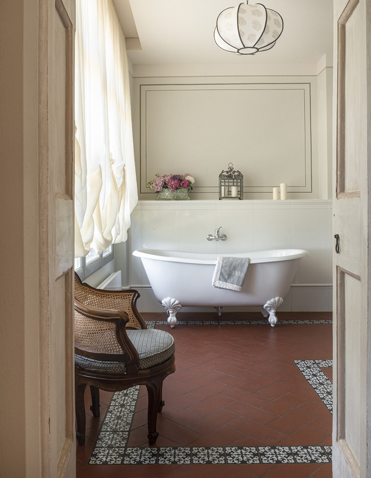 Indulge in Luxury: Enhancing Your Space with a Cast Iron Bathtub