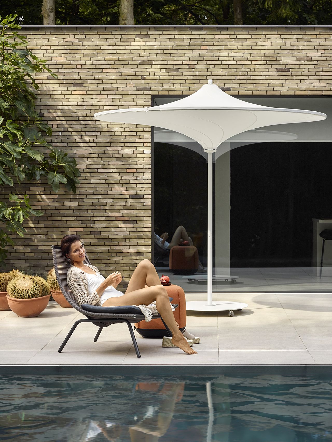 Some Ideas For Contemporary
Patio Outdoor Umbrellas