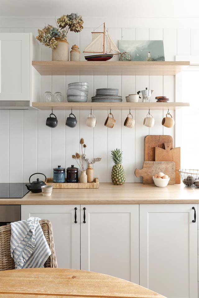 Country Charm: Styling with Country
Kitchens