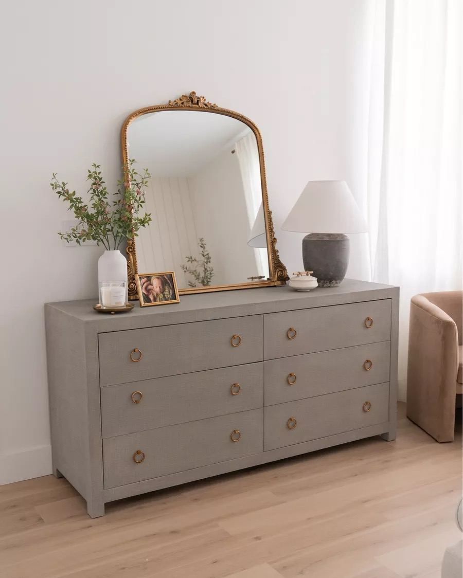 Get Decked Up With A Dresser
With Mirror