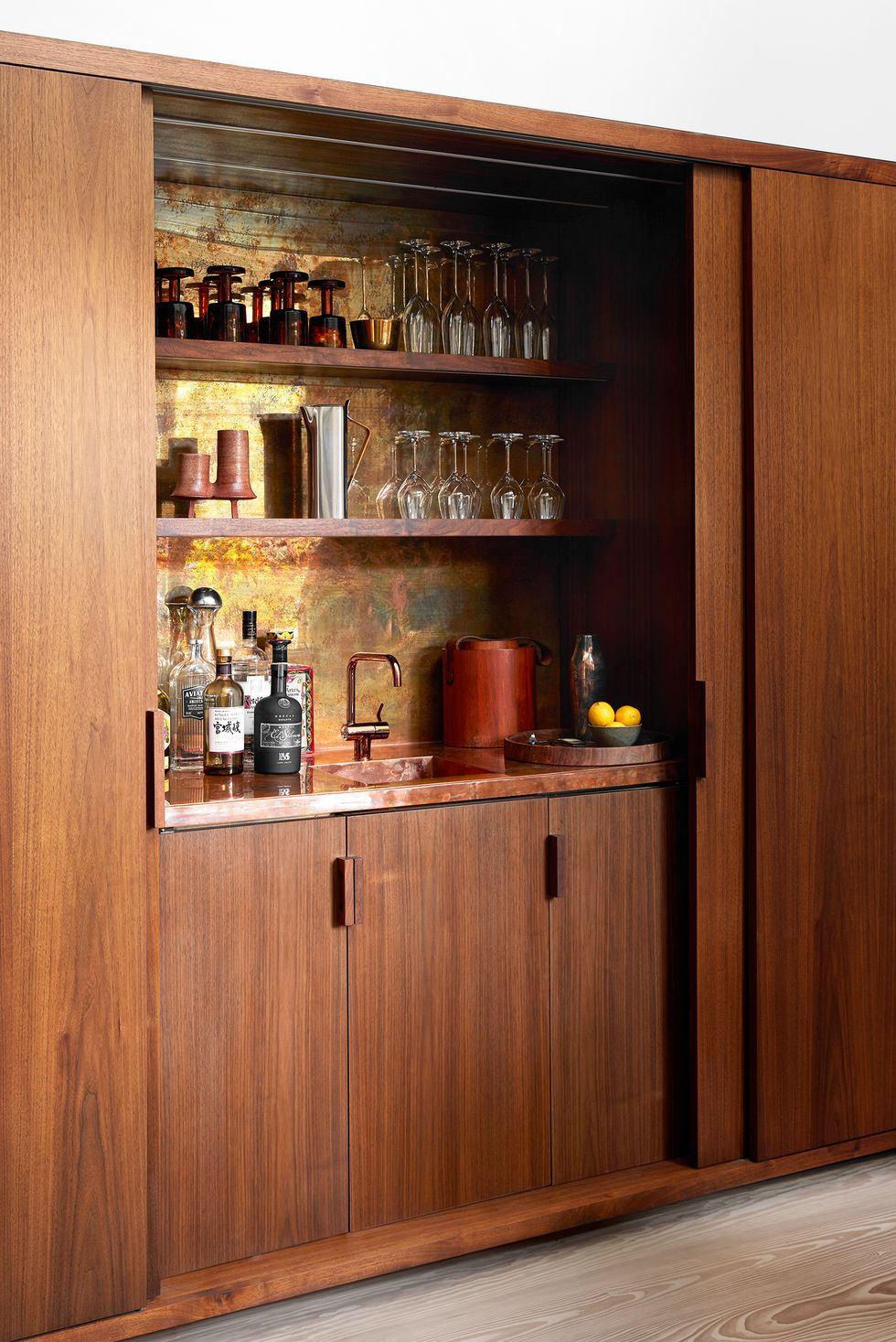 How to Select Your Fantastic
Home Bar Furniture