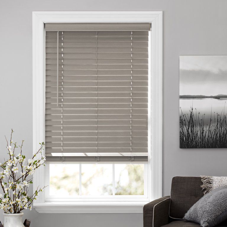 What are the advantages of
getting horizontal blinds in your house?