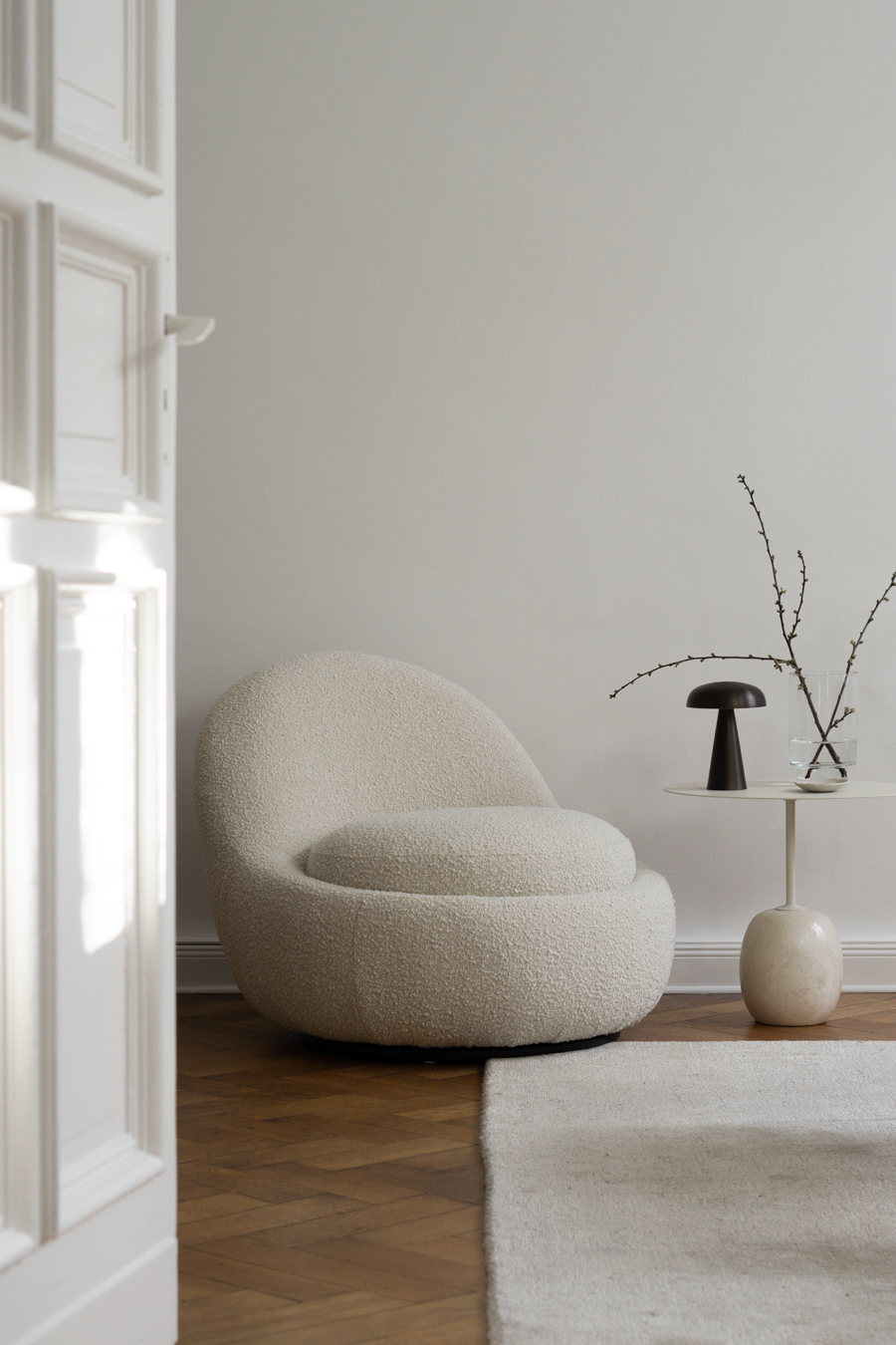 Choosing the “right” living room chair