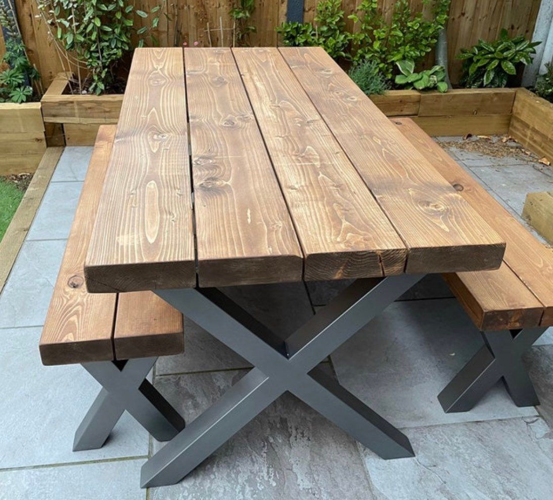 Look Out For Outdoor Table and
Chairs That Are Easy To Clean