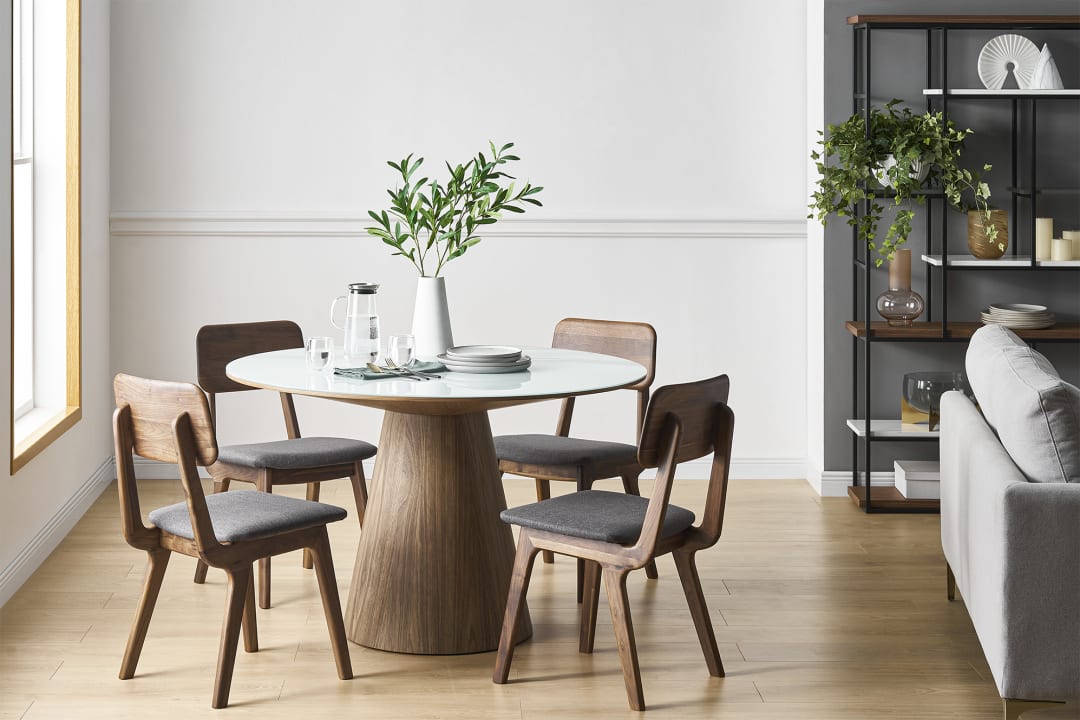 The Benefit of Round Dining Table