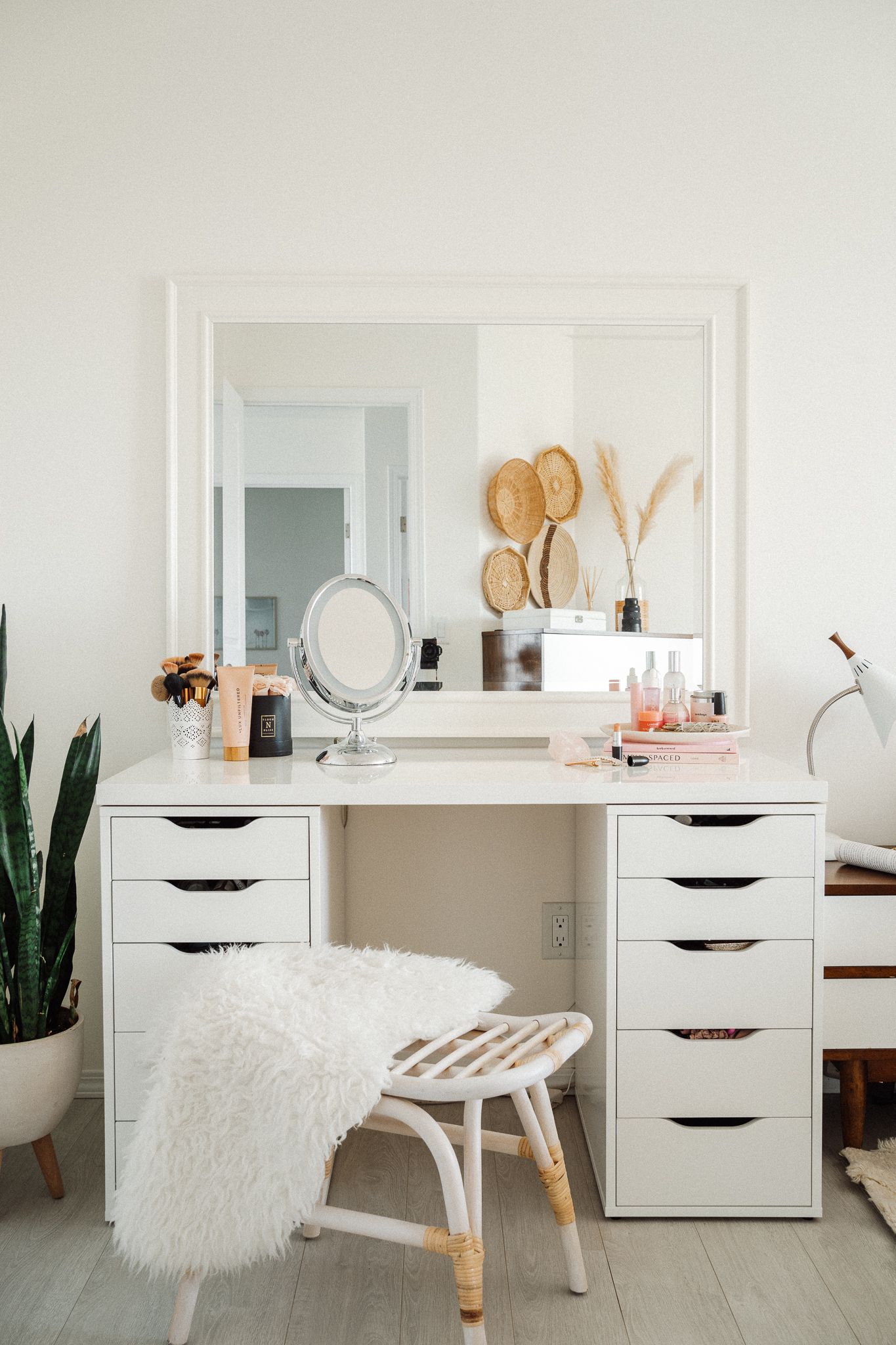 Make Your Place Beautiful With
White Vanity