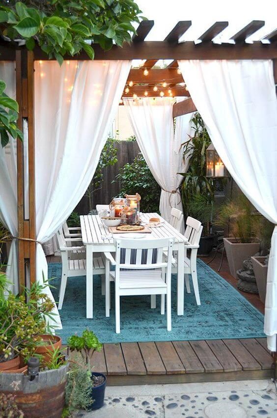 43 Outdoor Dining Sets for the Ideal Meal on your Backyard