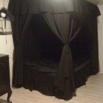 black canopy bed want a black curtain just like this for my bed VIOWBST