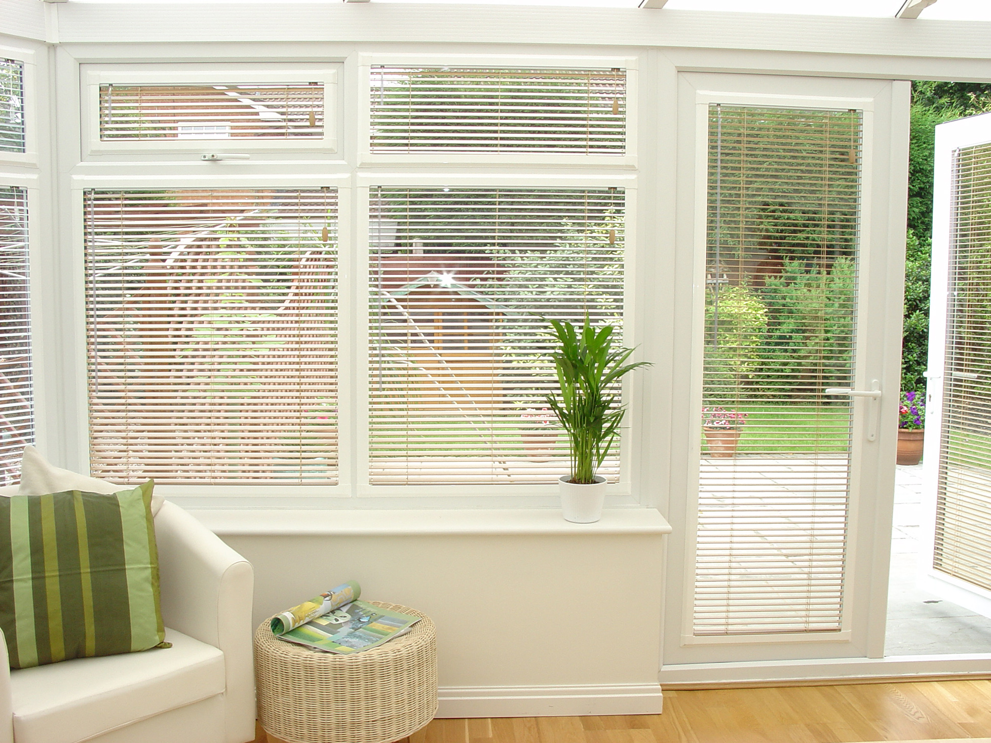 conservatory blinds choose from pleated, venetian, vertical or roller blinds to suit any QUOYRPB
