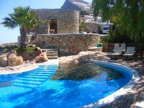cool pools folegandros, greece: very cool pool built right into the islandu0027s rock! NAGBNIN