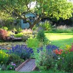 country gardens u0027the cottageu0027 garden in surrey - an english country garden through the MDGUWLA