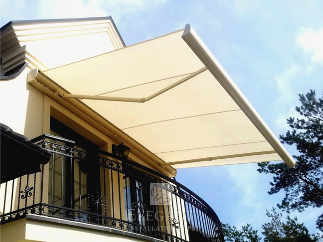electric awnings electric awning awesome electric patio awnings uk fully fitted RPDHCSP