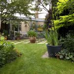 garden design ideas suburban garden and lawn, kingston upon thames, england, uk RDNGGRH