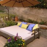 outdoor beds build an outdoor daybed HTKIRRG