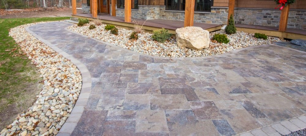 porcelain pavers vs. concrete pavers: pick the right material for your TPBWKUV
