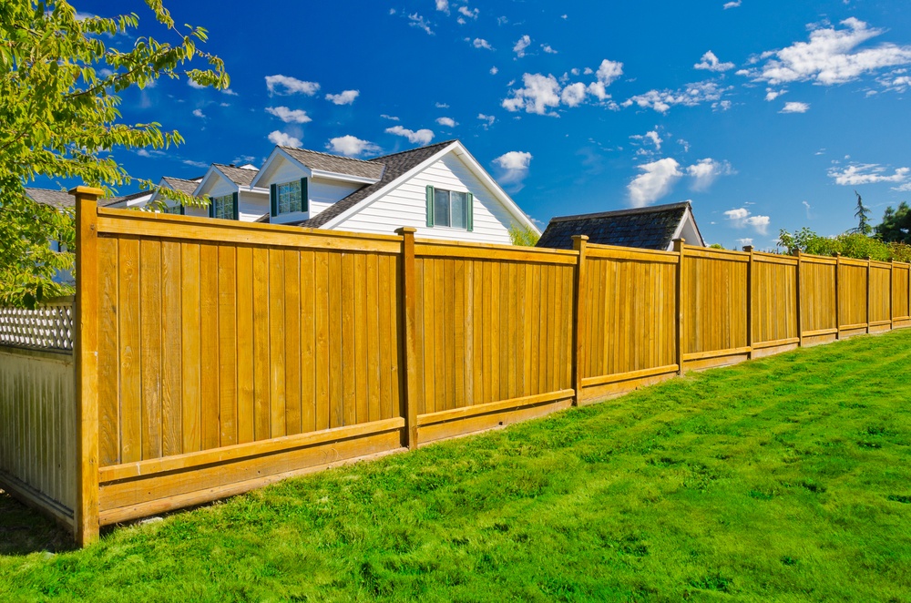 privacy fencing how to estimate the cost of a new privacy fence KPAMMYR