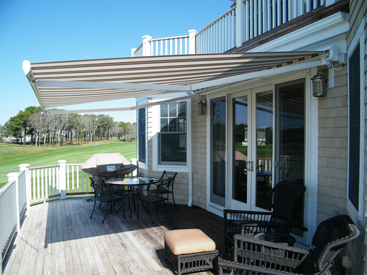 Use Retractable Awnings to Make Outdoors Comfortable