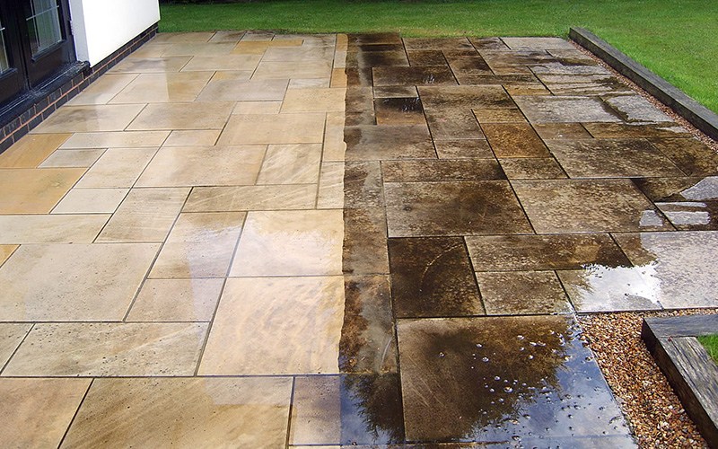 stamped concrete patio SYVDGHV