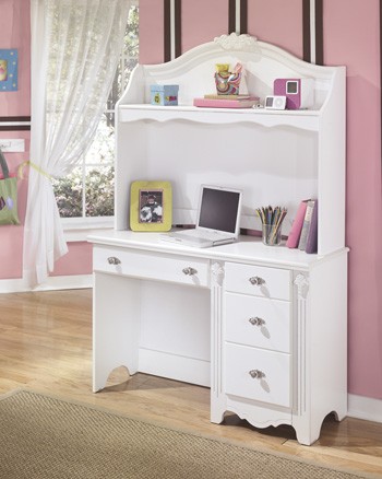 Bedroom desk- a perfect
  companion for all the nights you need to work!