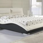 designer modern real genuine leather bed / soft bed/double bed king