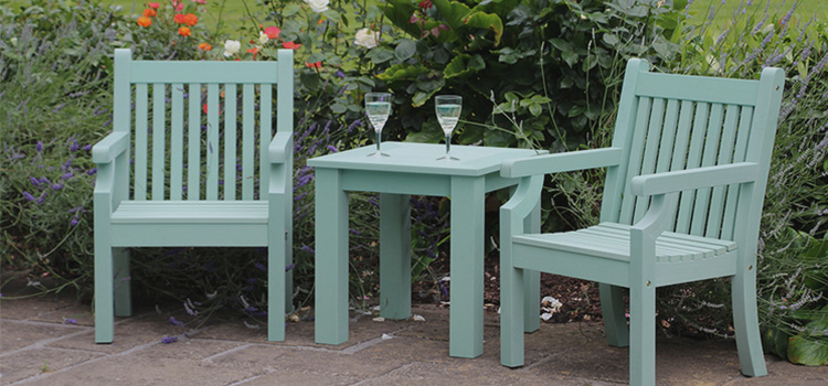 How to Choose the Best Garden Bistro Set for the Summer 2018