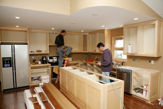 Live In or Move Out: The Remodeling Dilemma - Bob Vila