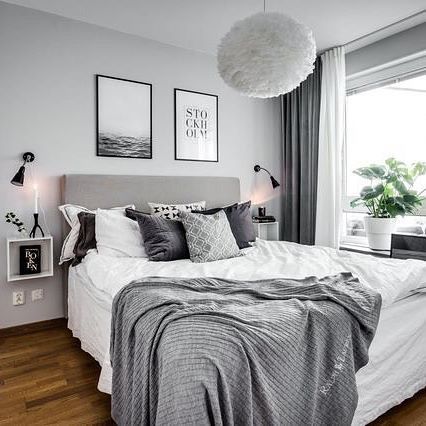 Gray and white Bedroom. | Home Decor with wall art - tips and tricks