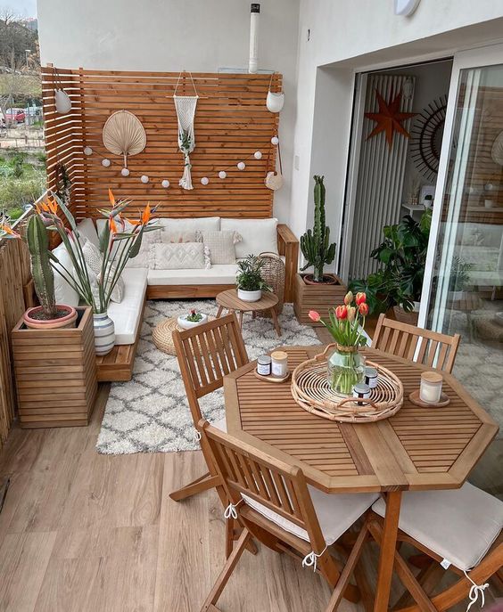 Small Balcony Makeovers: Transformative Design Ideas for Compact Spaces