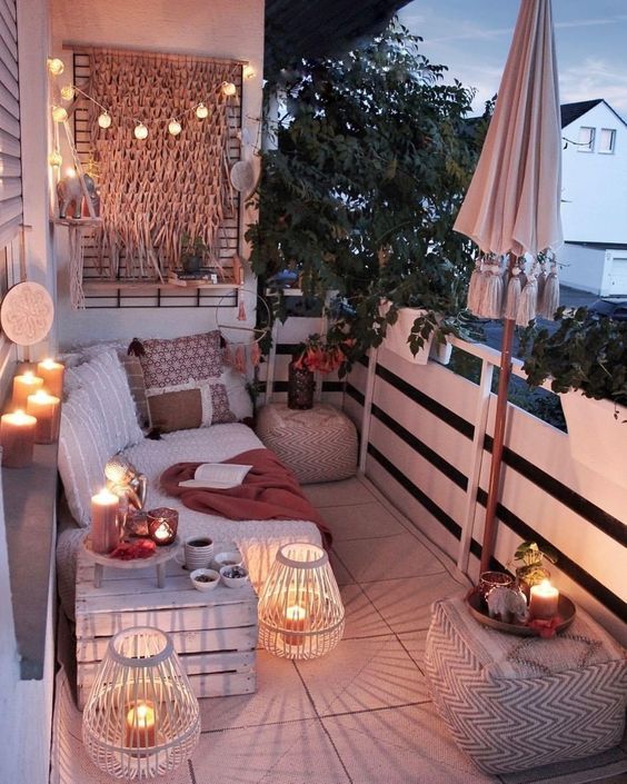 Transform Your Tiny Balcony: Stylish and Practical Design Tips for Small Spaces