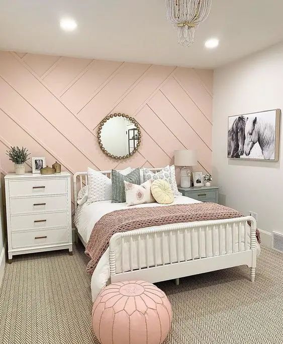 Teen Room Revelations: Stylish and Smart Design Ideas for Girls