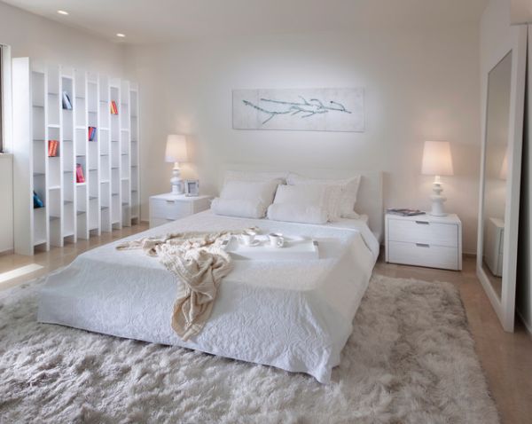 The Allure of White: Designing a Stylish and Serene Bedroom