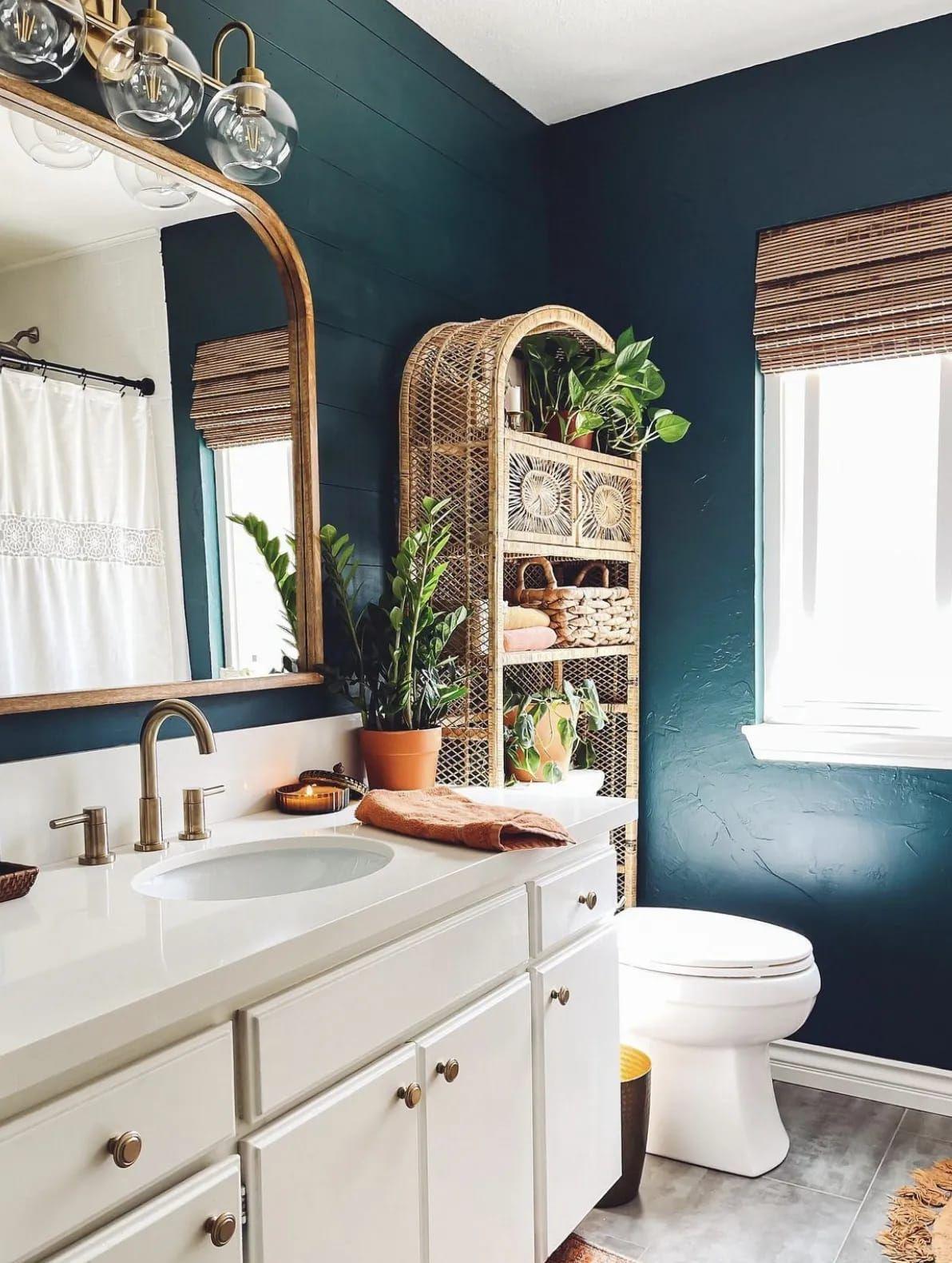 Integrate comfortable seating for relaxation in your boho ⁢bathroom