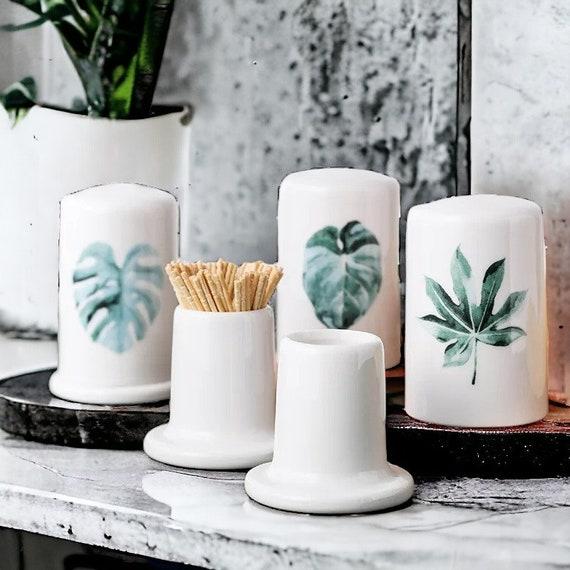 Incorporate handmade pottery⁣ for unique ‌boho bathroom ‍accents