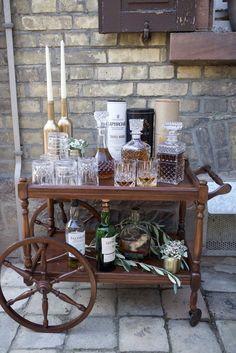 Add⁢ a mini bar cart to your small balcony, perfect ‌for serving drinks and hosting intimate ⁣gatherings with friends