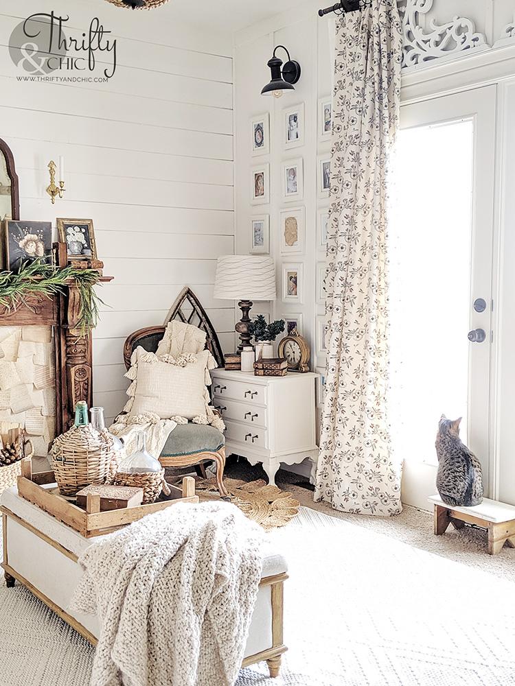 Charming Cottage: Create a warm, ​inviting space with ⁤vintage finds