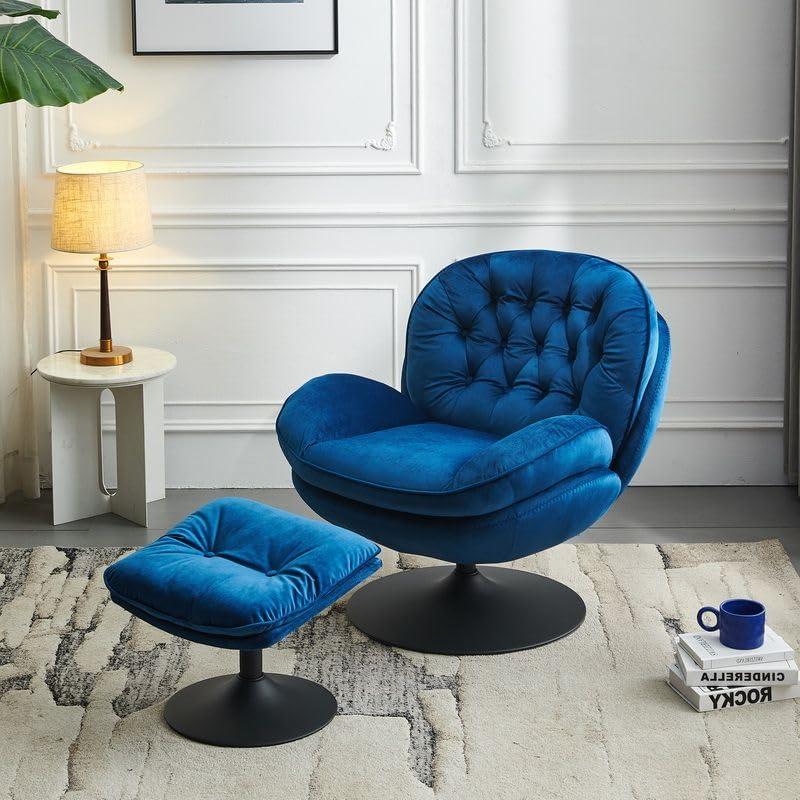 Design a ‌reading nook ⁢with a cozy chair in your blue living room