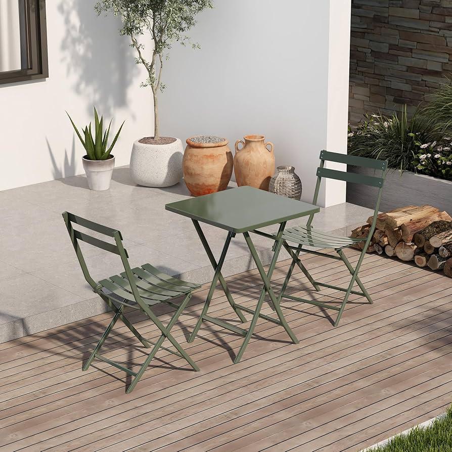 Transform ‍your small⁢ balcony into an outdoor dining area with a foldable bistro ‍set that allows you ⁣to ⁤enjoy meals al fresco