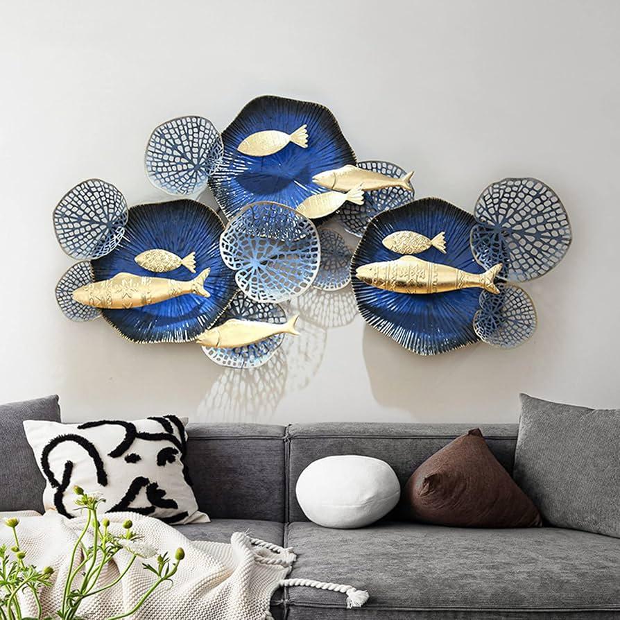 Introduce sculptural decor for an artistic flair in your blue living ⁢room